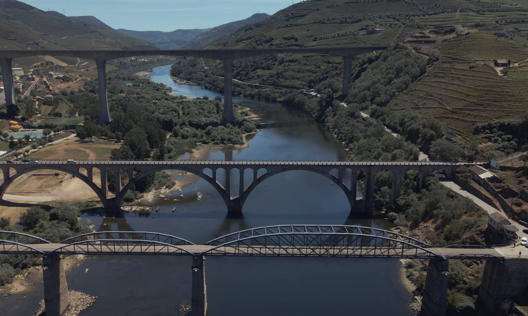 3 bridges on douro valley